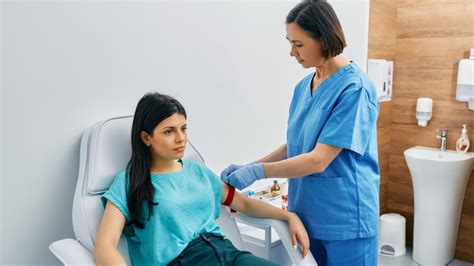 phlebotomist training how long should include practical skills and theoretical knowledge?